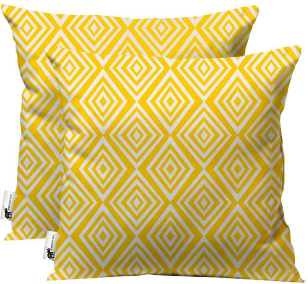Own a Resort? Decorate with These 5 Luxurious Handmade Cushions
